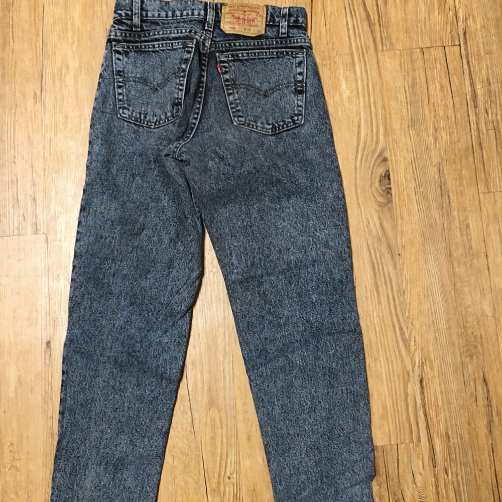 Levi dark wash denim jeans